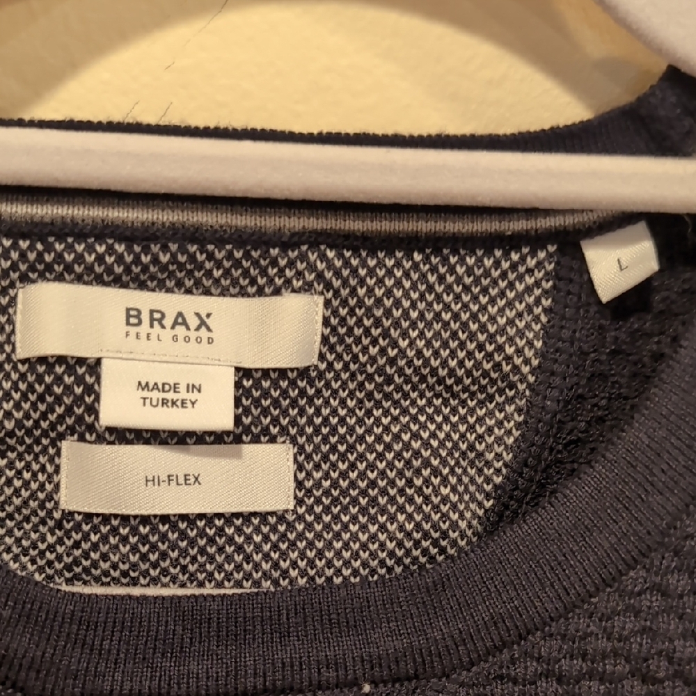 Black Crewneck Sweater Versatile Knit - Picture 2 of 5
